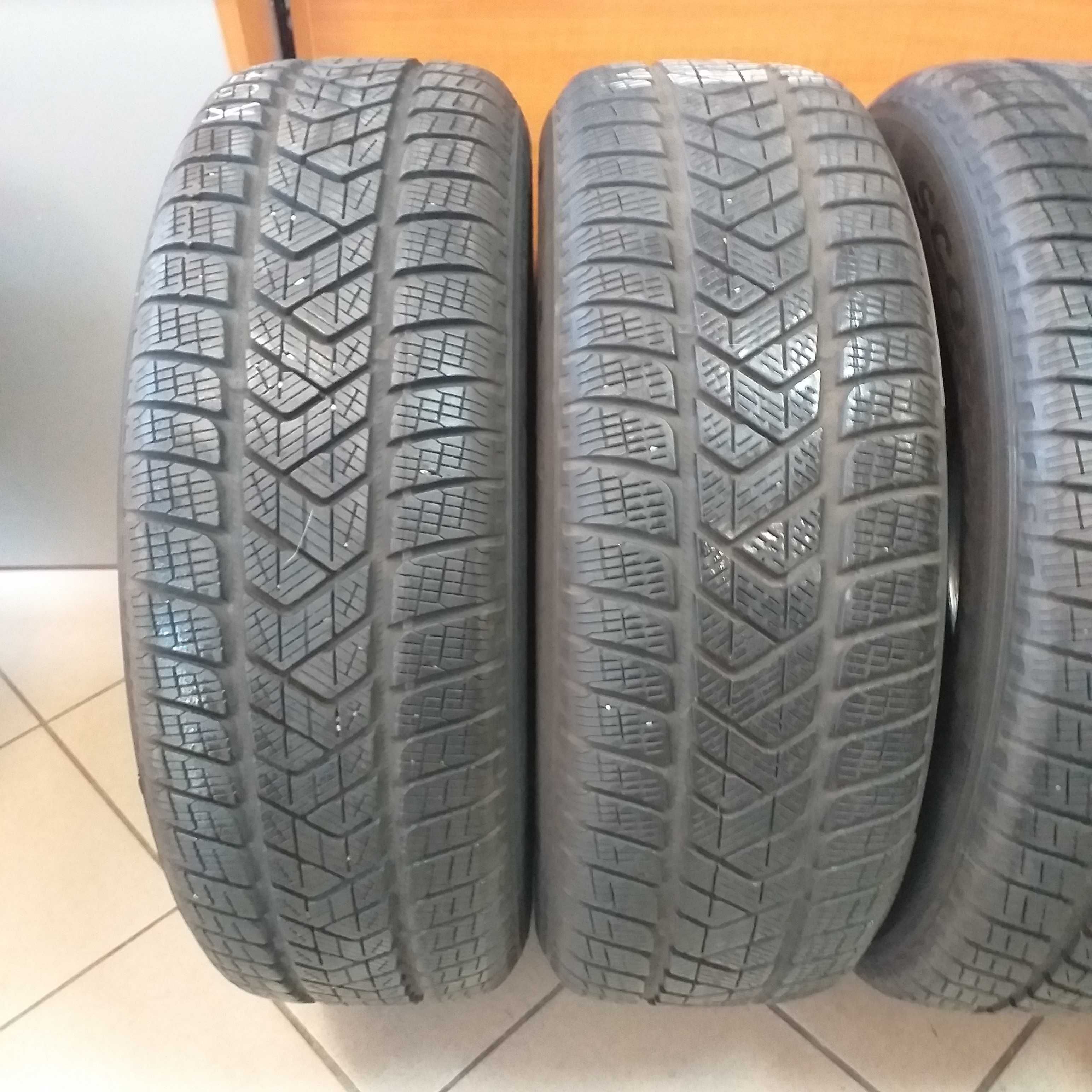 Promocja Opony 215/65 R17 99H Pirelli Scorpion ZIMA FR Seal Inside'