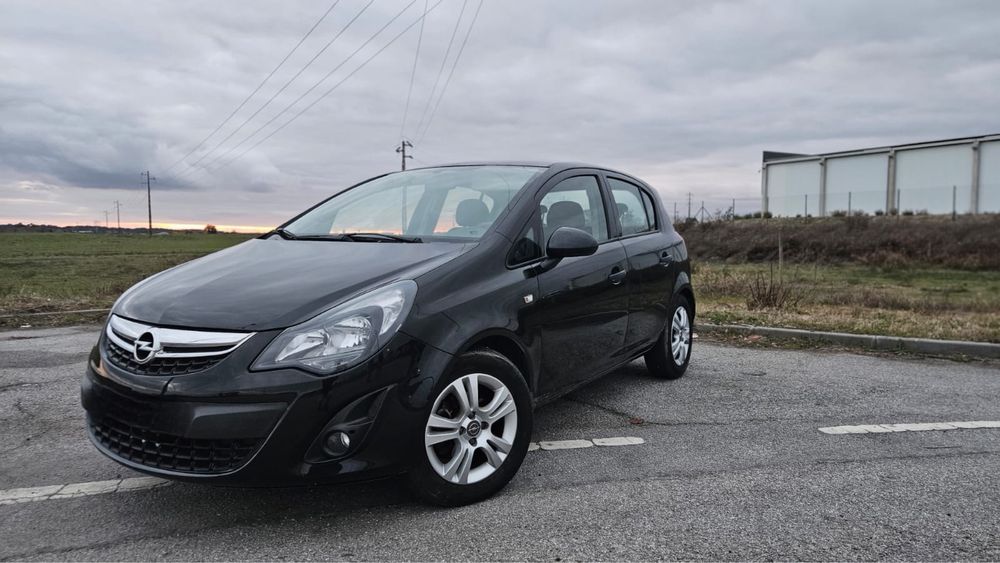 Opel corsa D 1.2 2014
