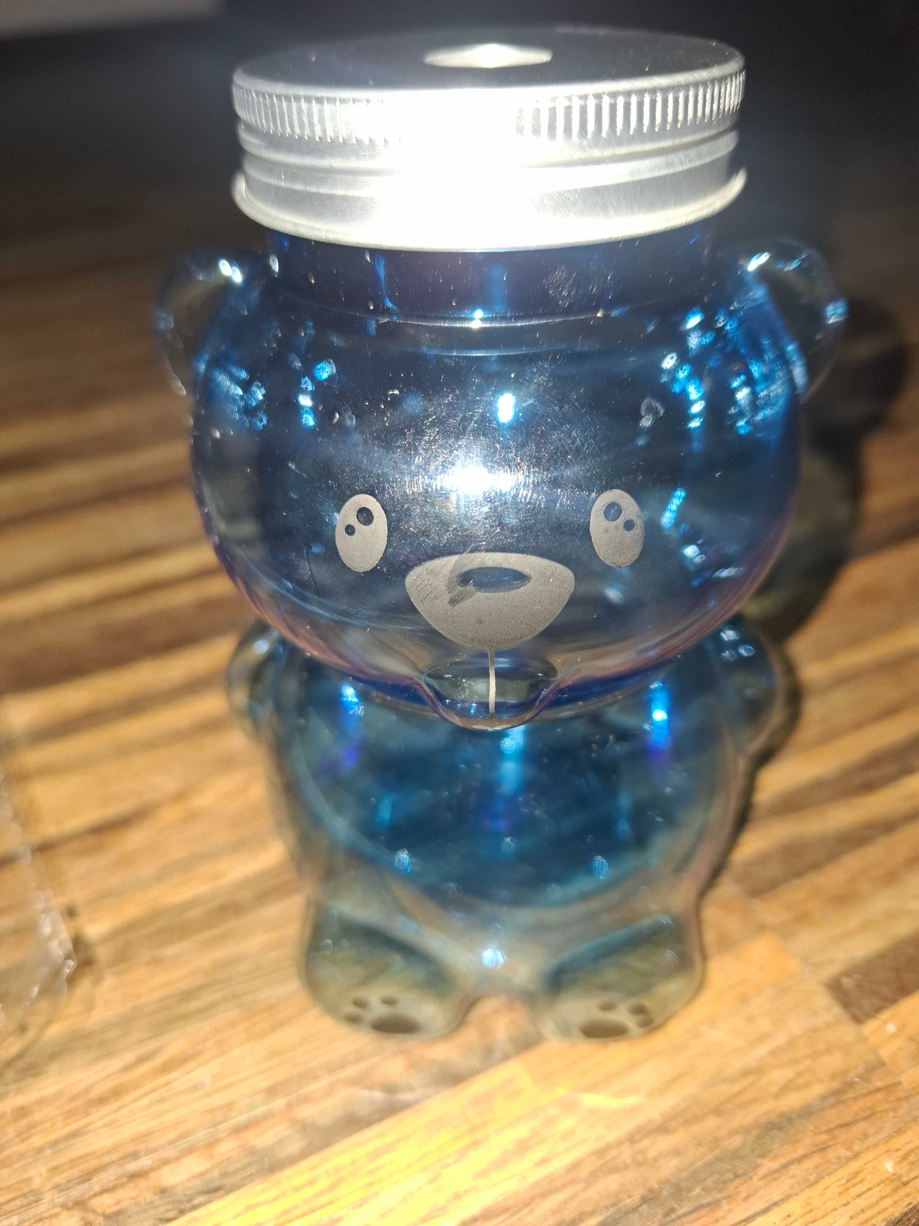 Nowy niebieski plastikowy kubek/słoik miś ze słomką