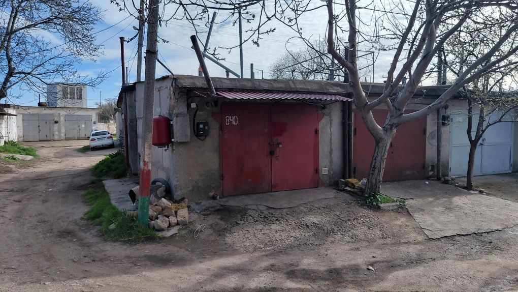 Продам гараж капитальный,школьный