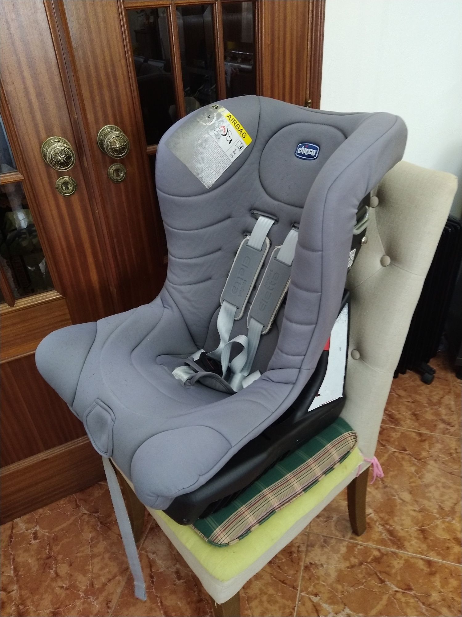 Cadeira auto da Chicco does 0 aos 18 kg criança carro casa quarto sala