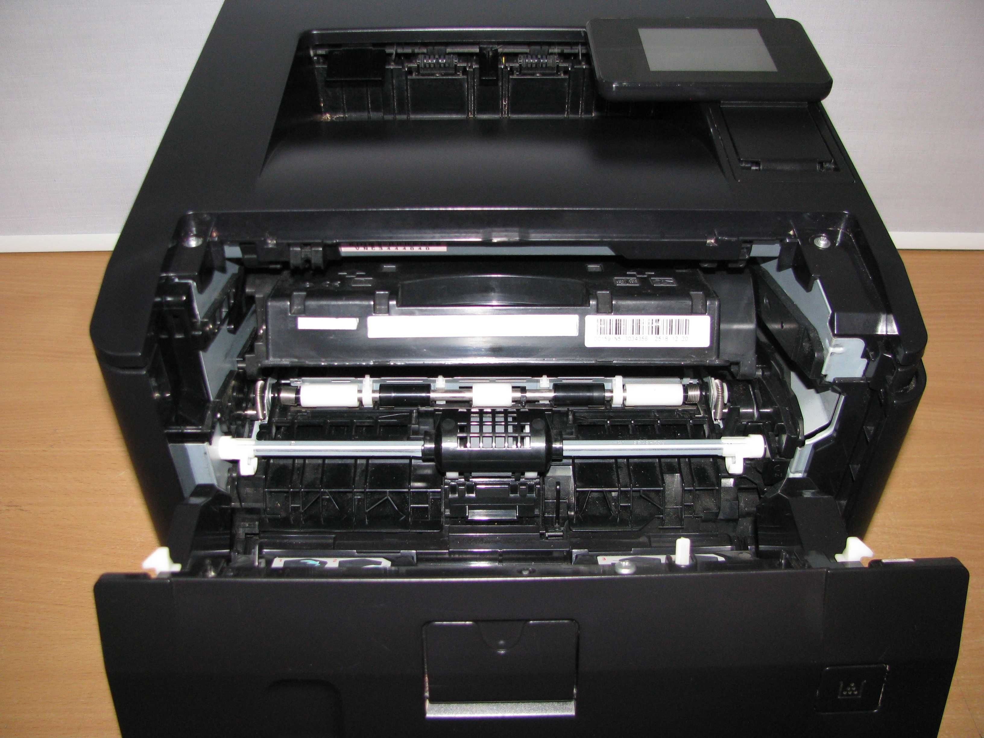 Принтер HP LaserJet Pro 400 M401dn з Європи