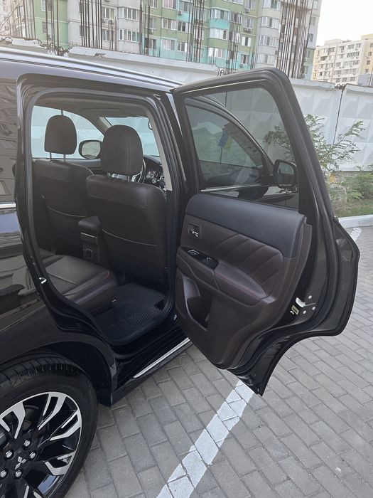 Mitsubishi Outlander Phev