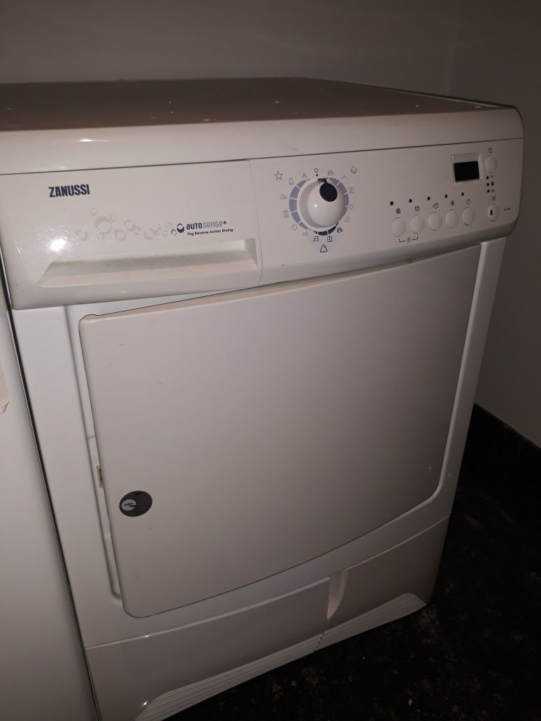 Máquina secar Zanussi como nova condensação