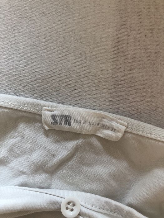 Biały crop top | STR