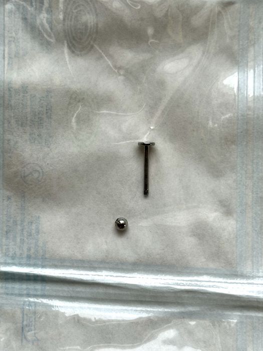 Tytanowy Labret 1,2/10/3 mm lobe helix sterylny jałowy Tytan g23