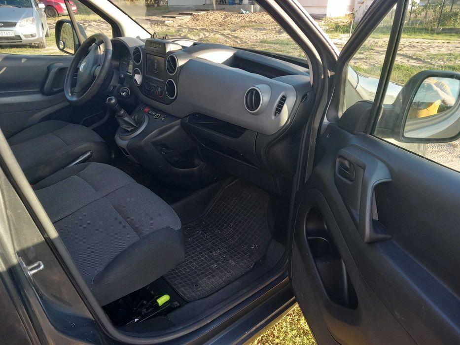 Citroen Berlingo 12.2016 1.6 99KM klima elektryka navi 112tyskm FA VAT