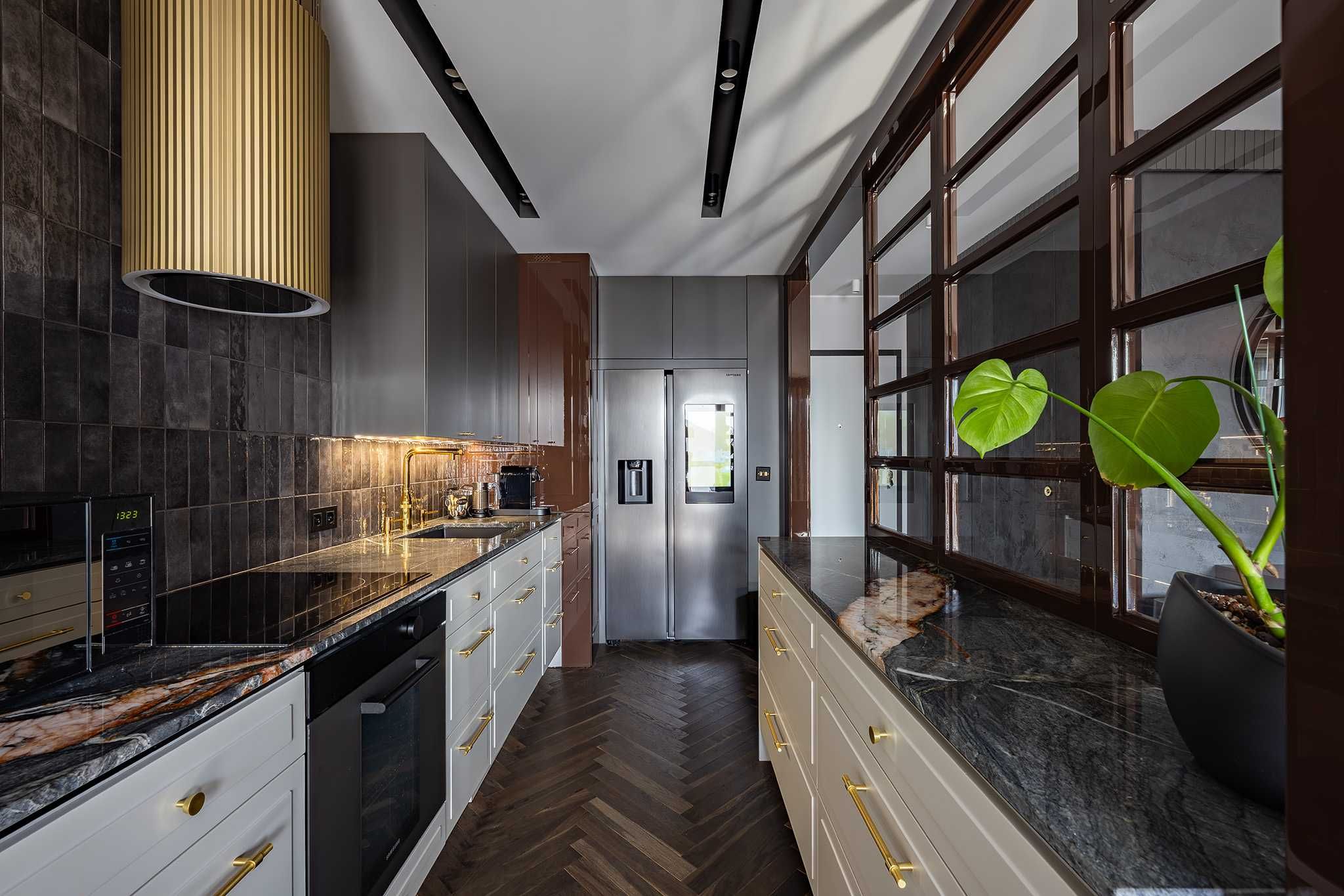 Apartament 83 m2 METRO Szwedzka klimatyzacja ładowanie elektryków