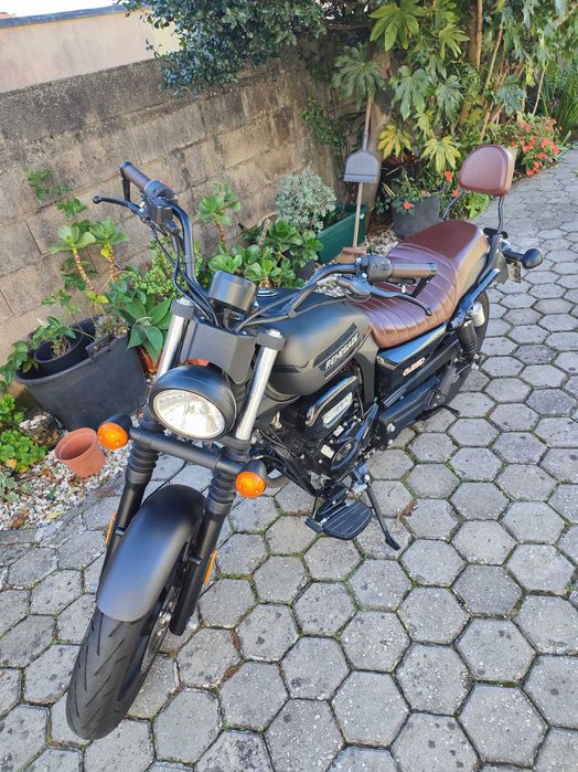 Mota Renegade 125 em ótimo estado