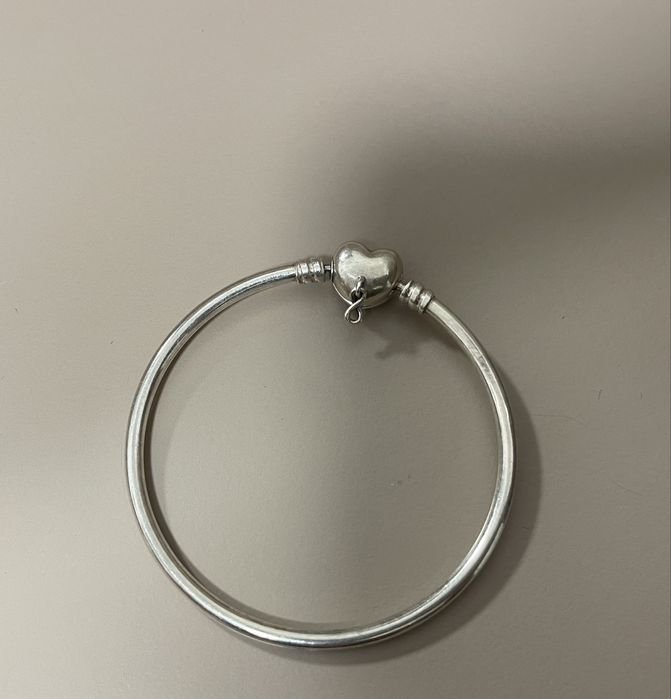 Продам браслет Pandora