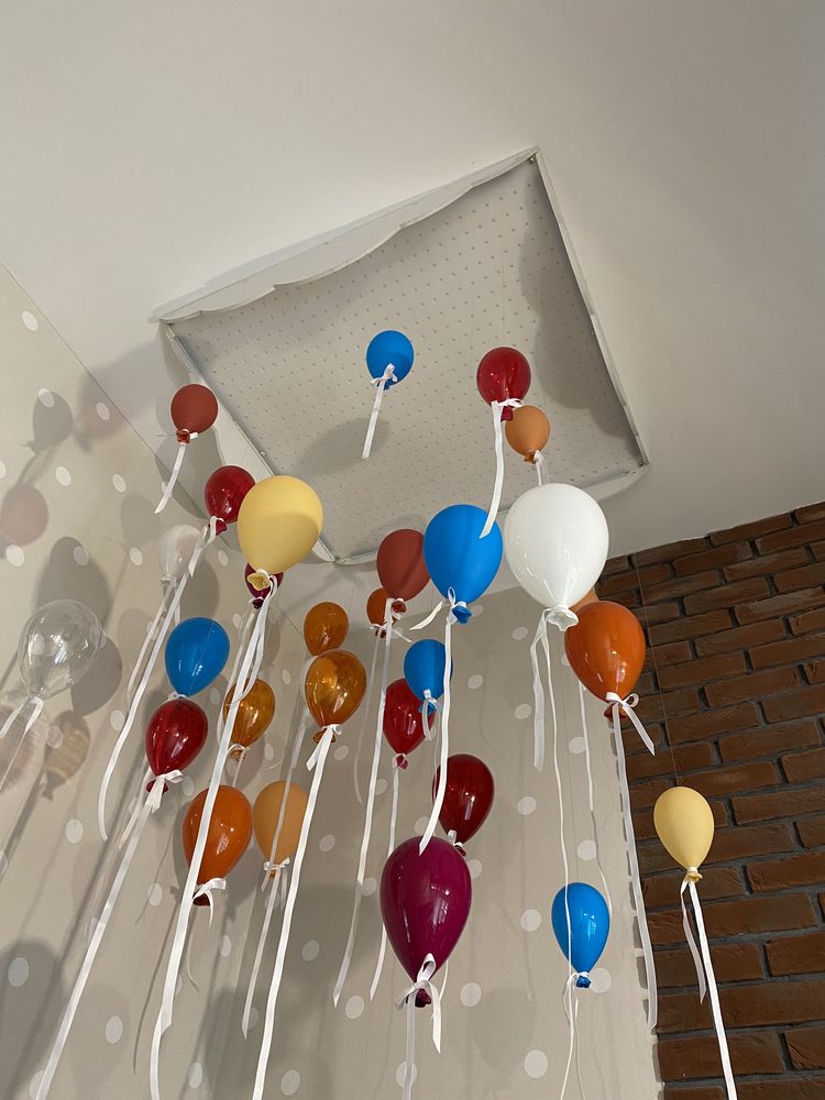 Dekoracja szklane balony pokój dziecięcy