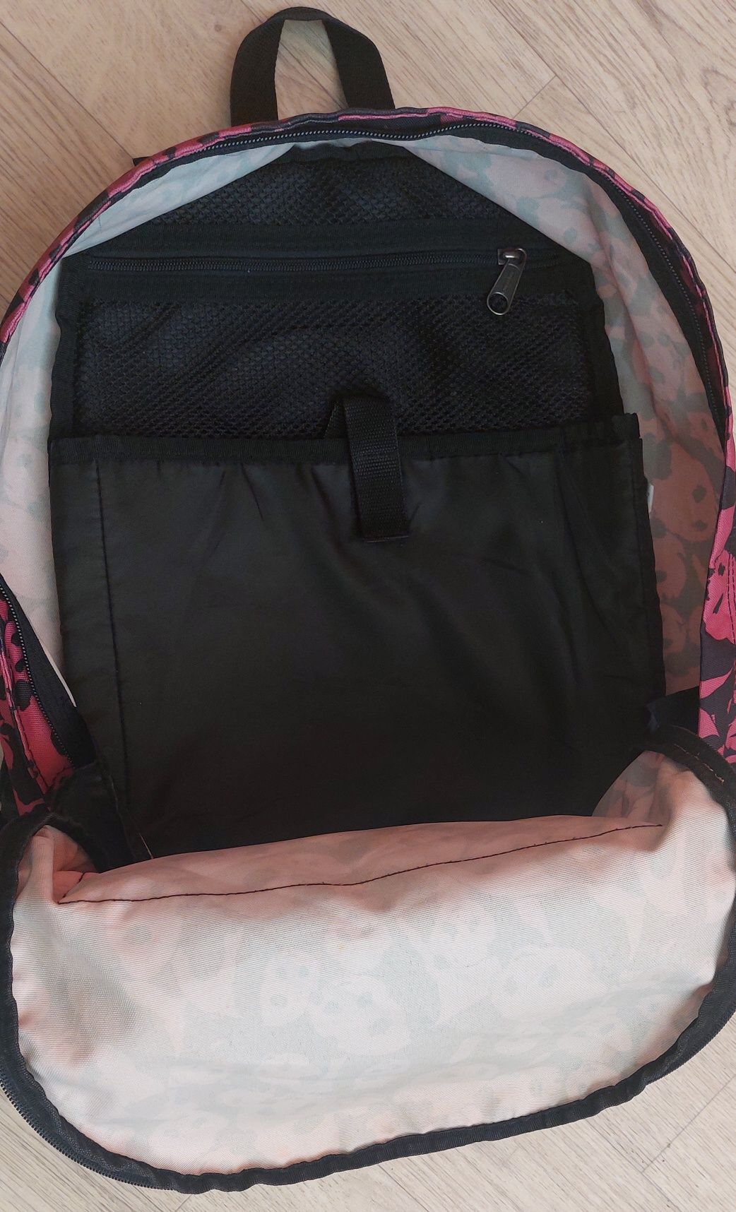 Рюкзак б/у городской EASTPAK 28L