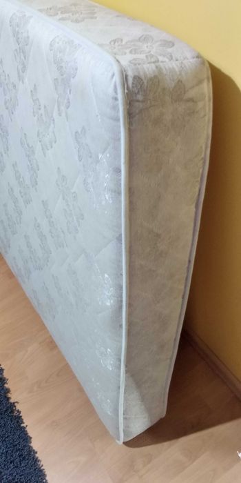 Materac  100 x 200 na sprężynach