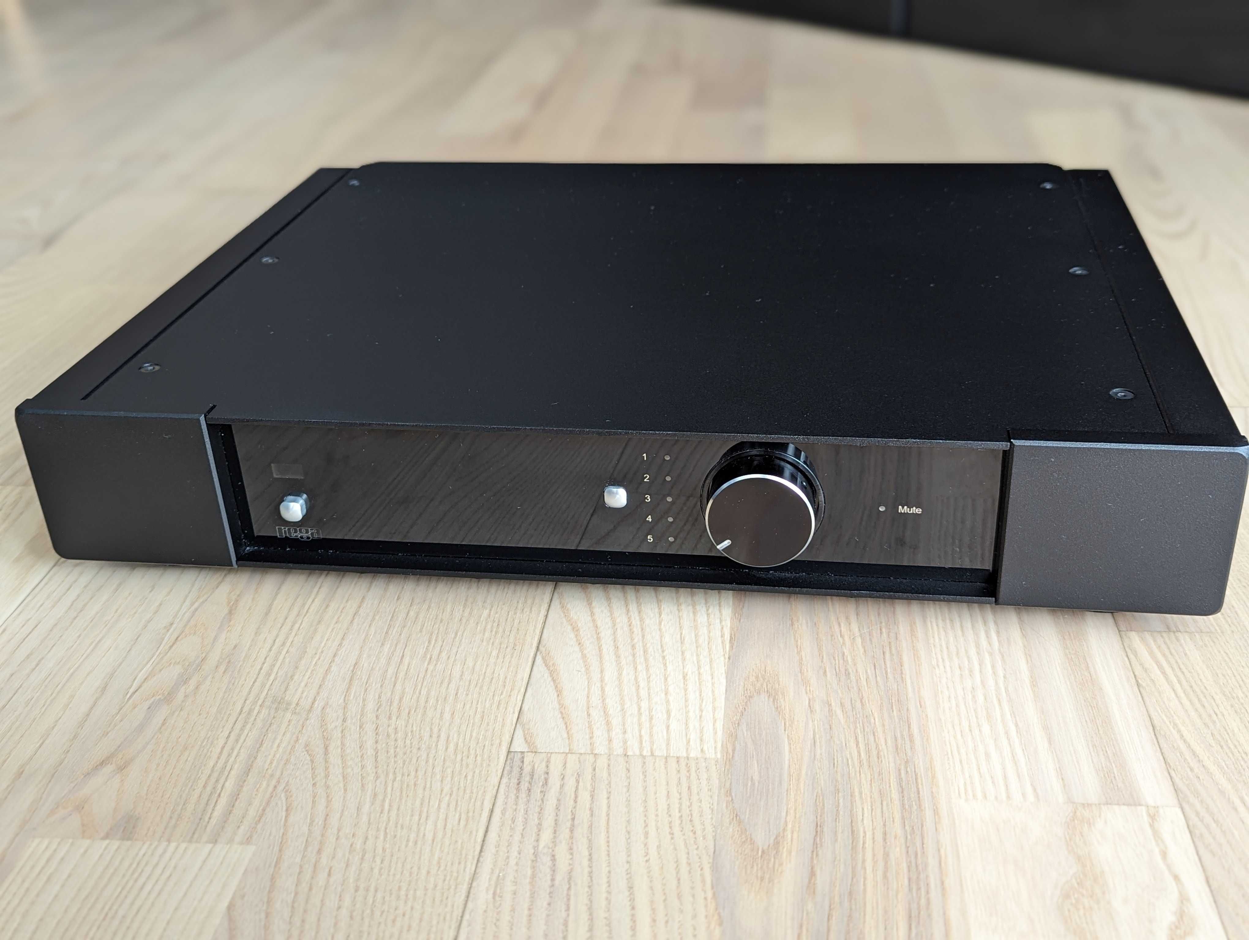 Rega Elex R wzmacniacz stereo