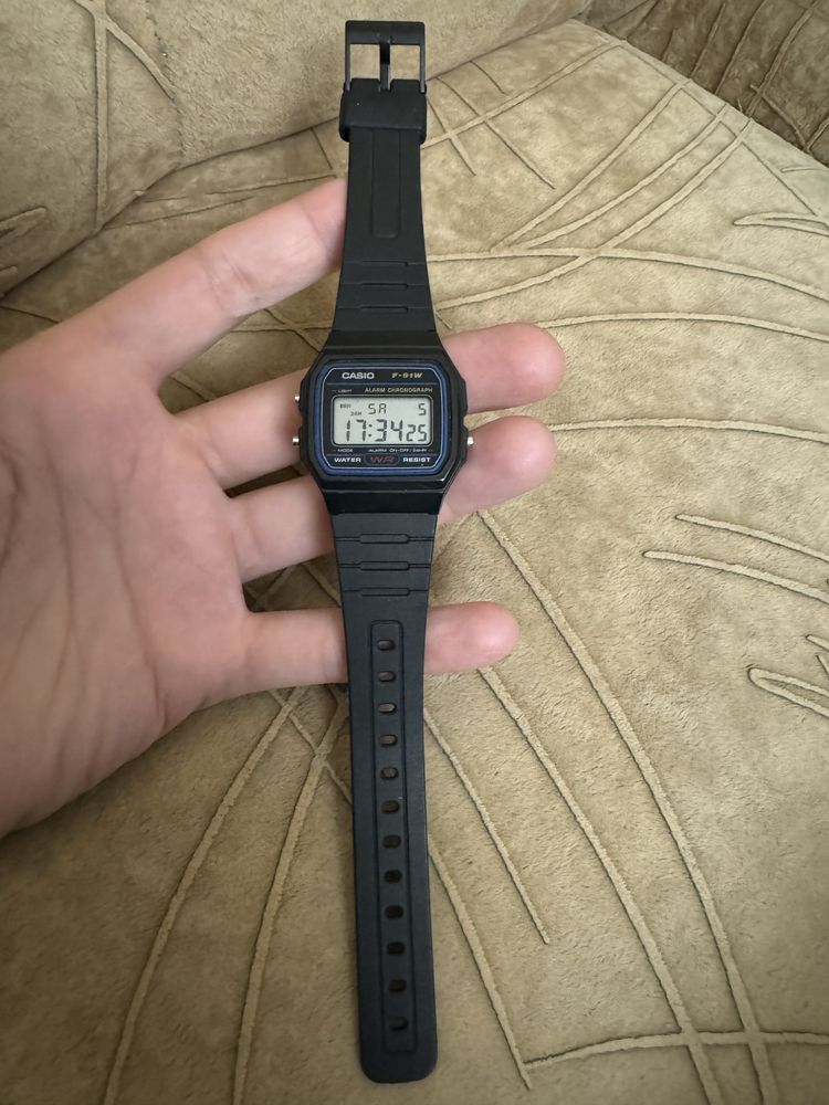 Casio F91w оригінальний годинник
