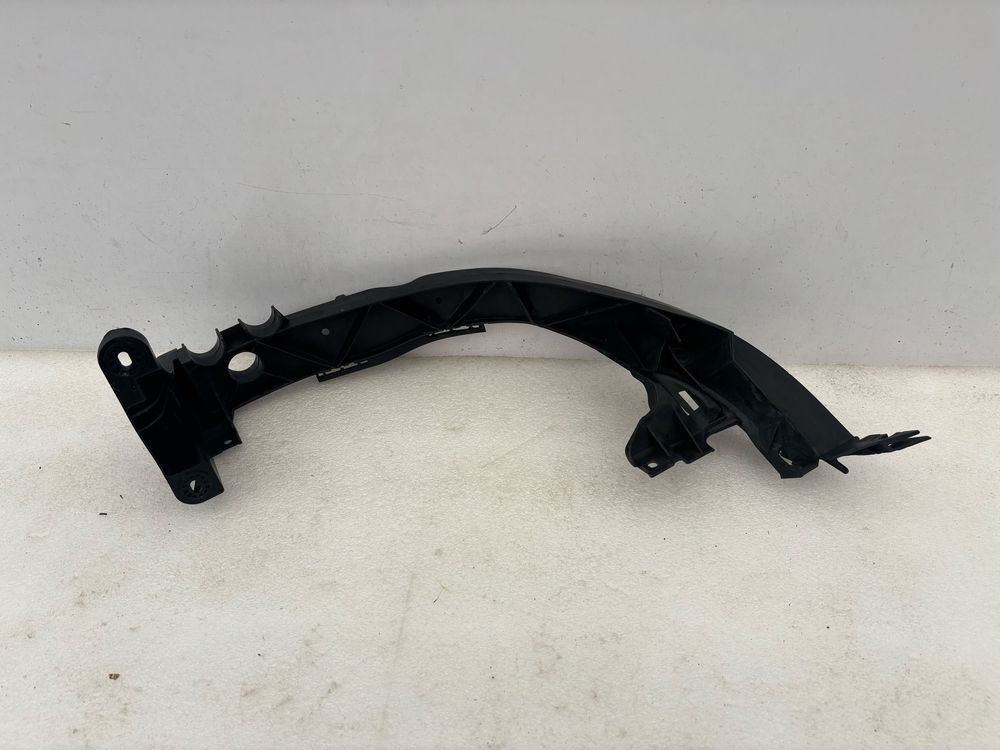 BMW 1 E81 E87 okular ślizg lampy lewy przód przedni pod lampę wspornik