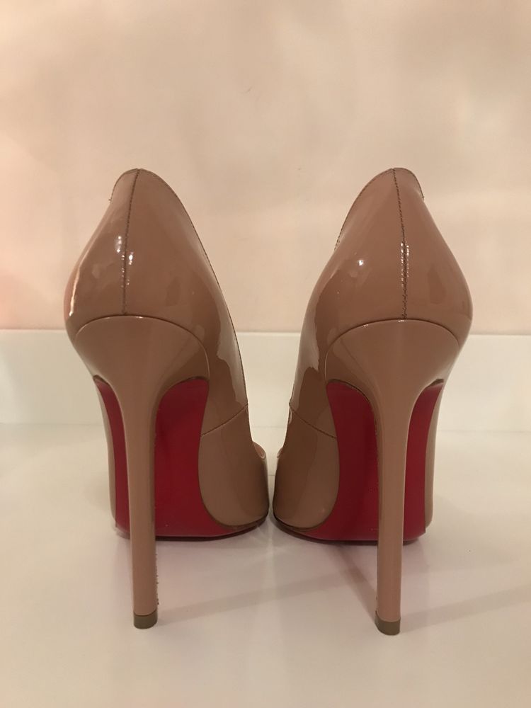 Beżowe szpilki Christian Louboutin Pigalle rozmiar 37,5 [nowe]