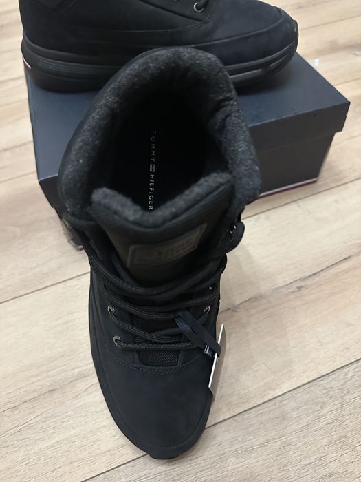 Tommy Hilfiger 42р