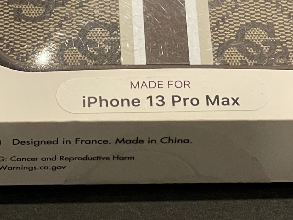 ETUI PLECKI GUESS do telefonu IPhone 13 Pro Max