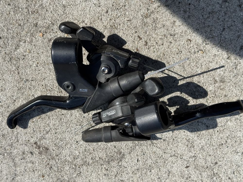 klamkomanetki shimano deore XT ST-M091 3x7