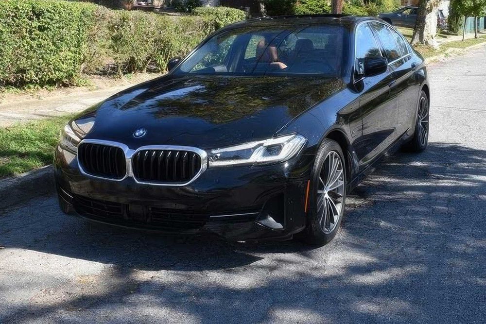 BMW 5 Series 530e Hybrid Plug-in      2023