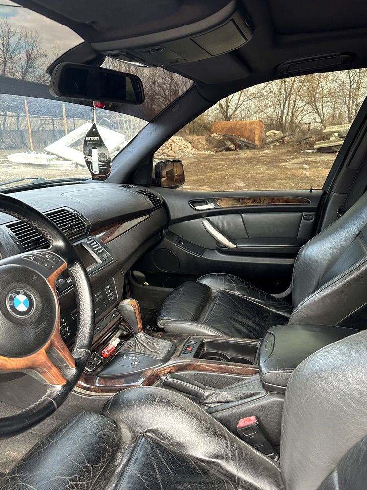 BMW x5 e53 4.4газ