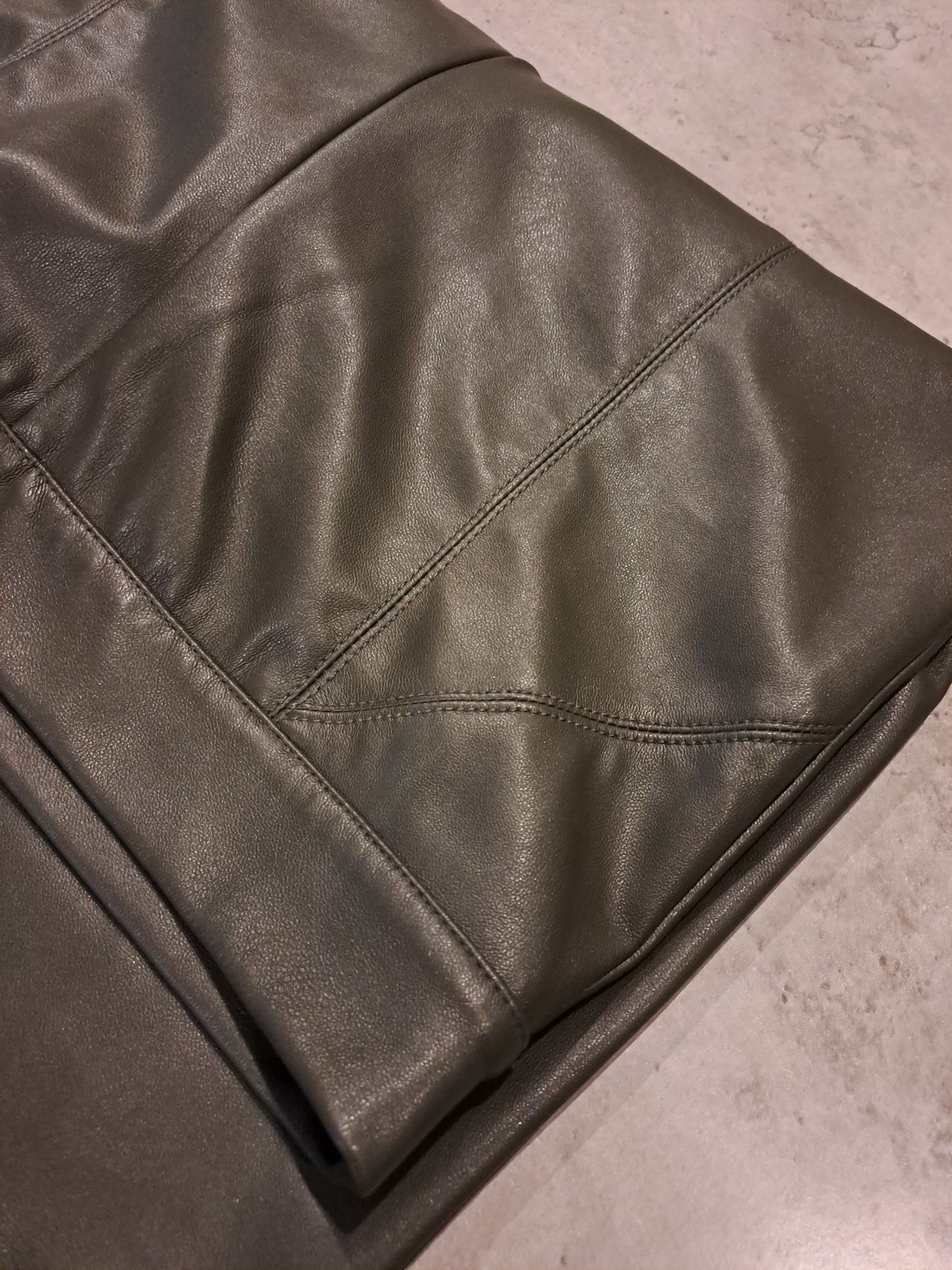 Spodnie damskie skórzane  nowe bez metki S/M,C&A khaki
