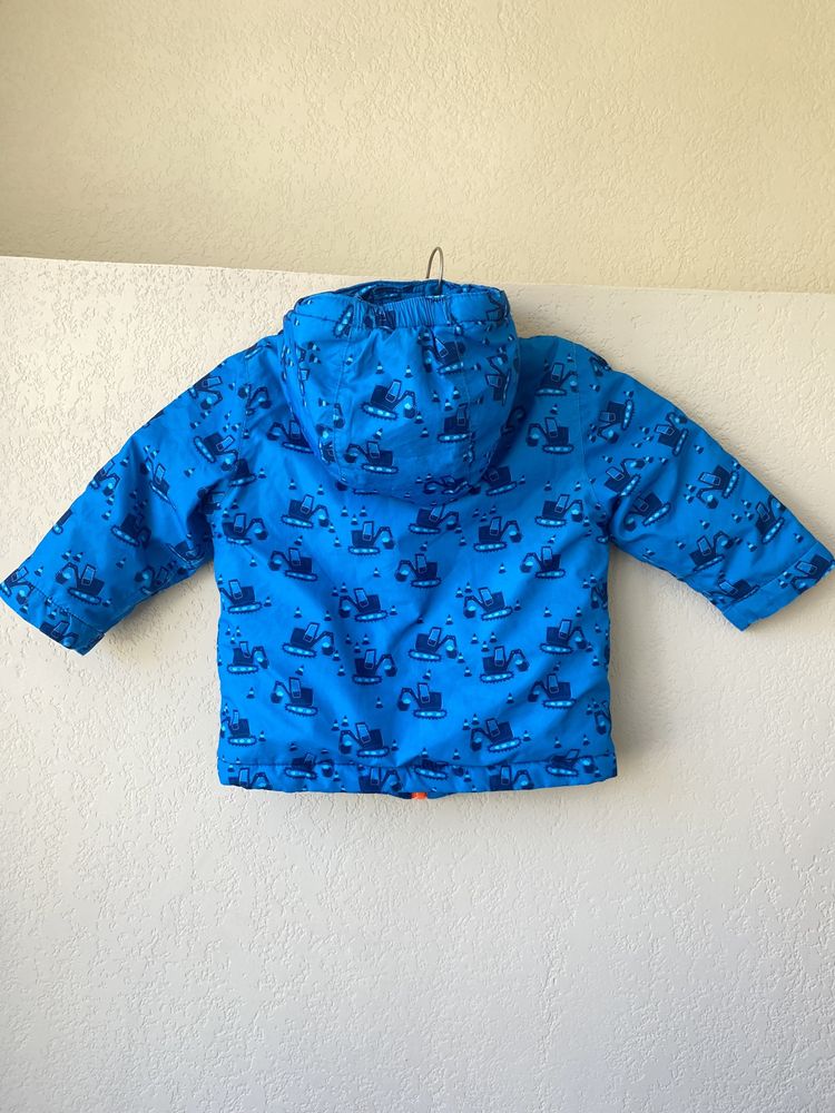Ярко-голубая куртка детская рост 80