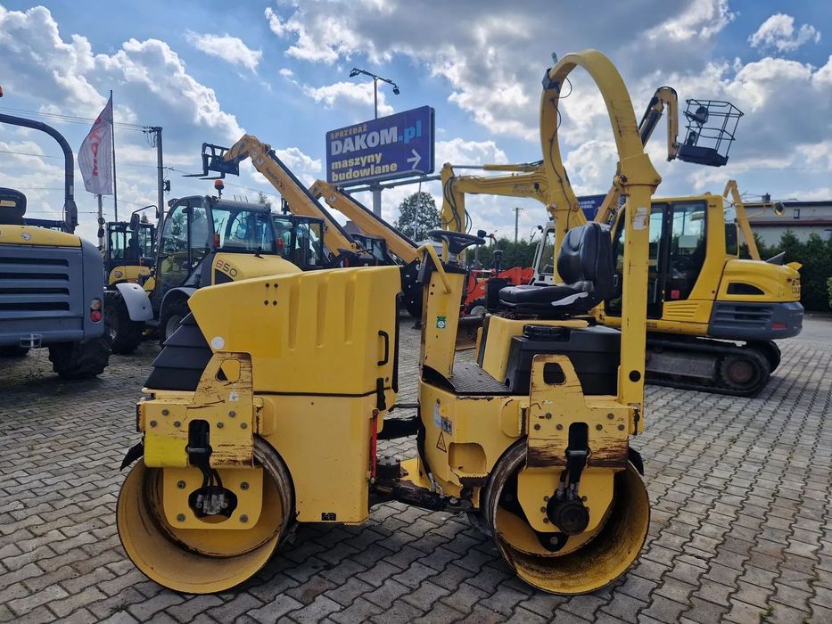 Ammann AV 26 - 2  masa 2660 kg
