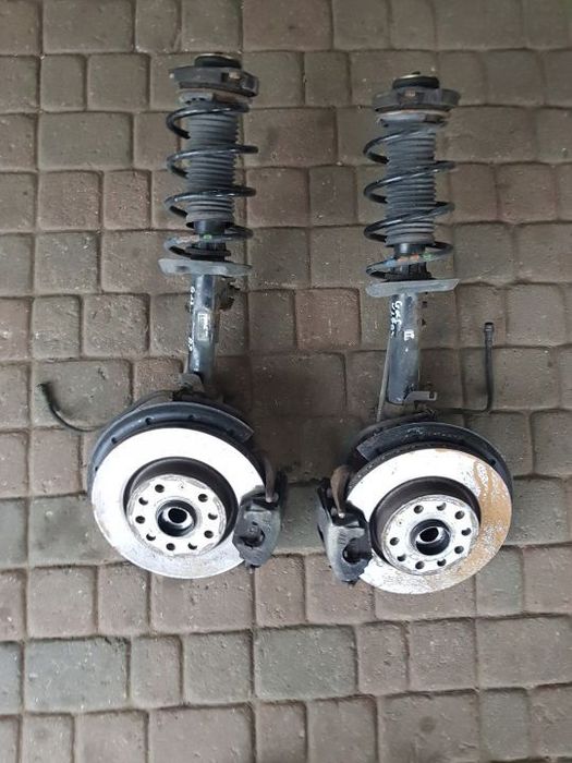 Volkswagen Golf V Plus Zacisk Hamulcowy Prawy Przód