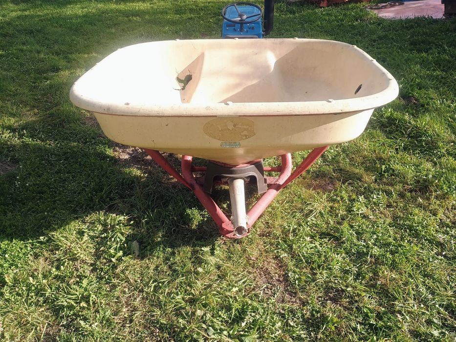 Rozsiewacz vicon 500l