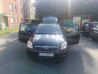 Toyota avensis T25 2005.