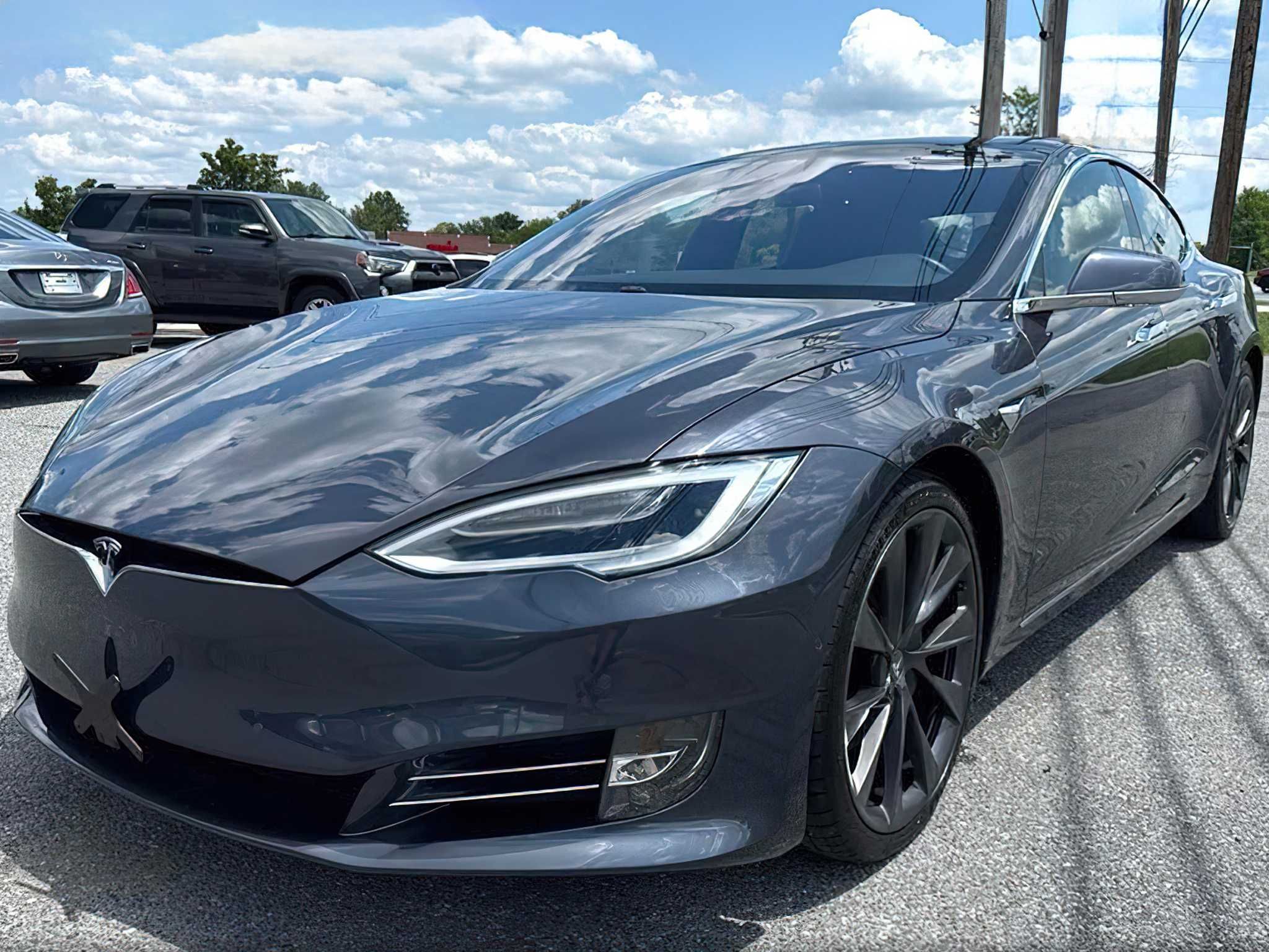 Tesla Model S P100D 2019