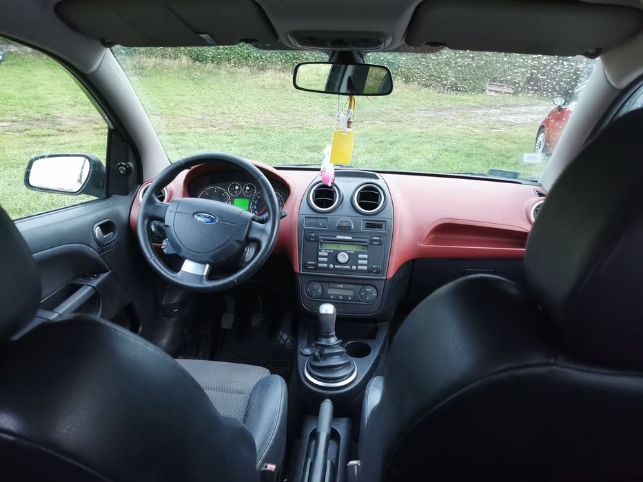 Ford Fiesta lift 1.6 tdci hdi zadbana 1wl 13 lat w Pl