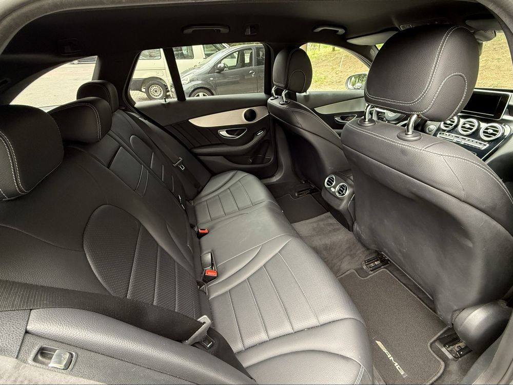 Mercedes-Benz c220d Station AMG Line Automático (08/2016)
