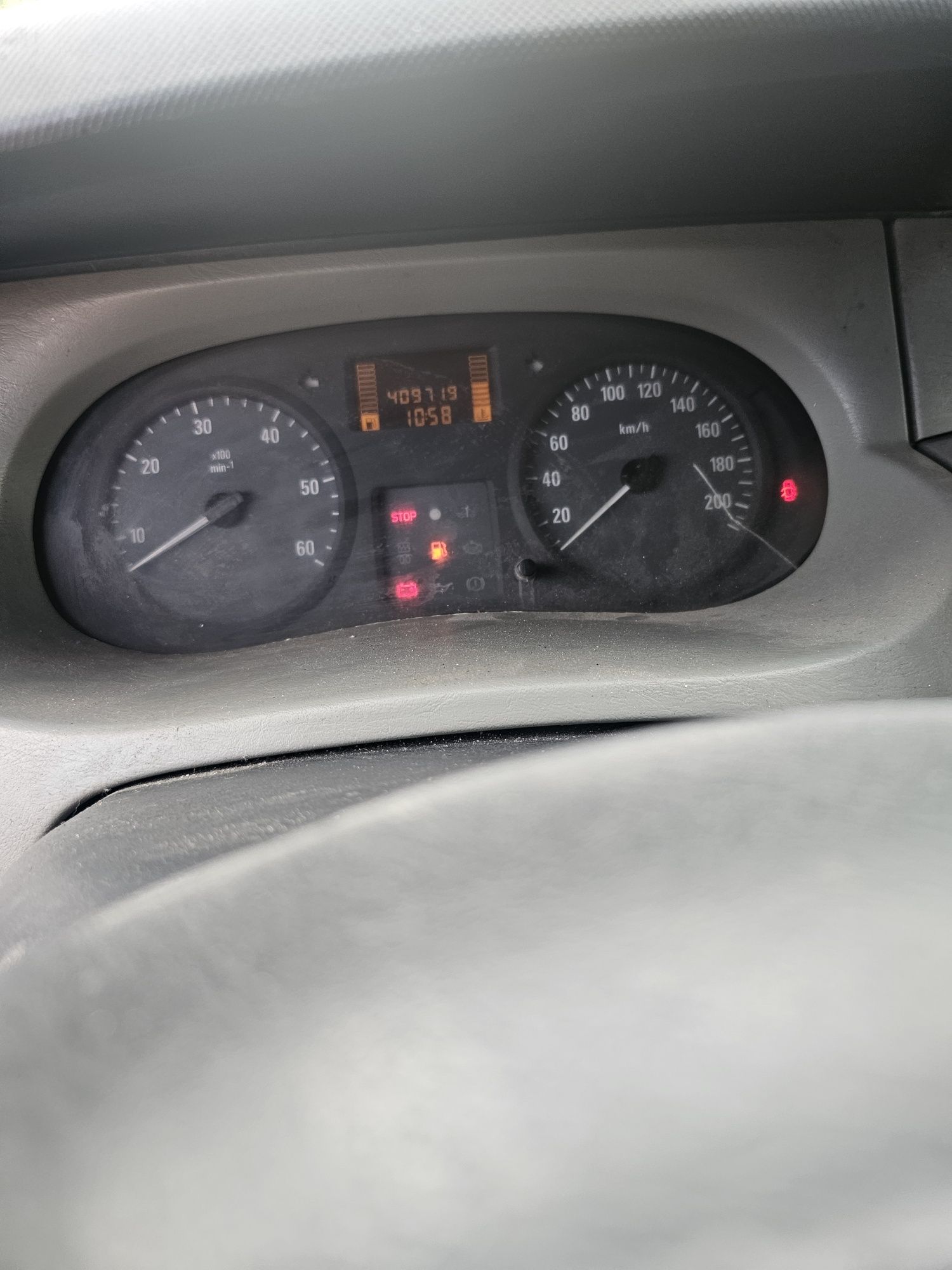 Vivaro 2006 1.9 . Klima