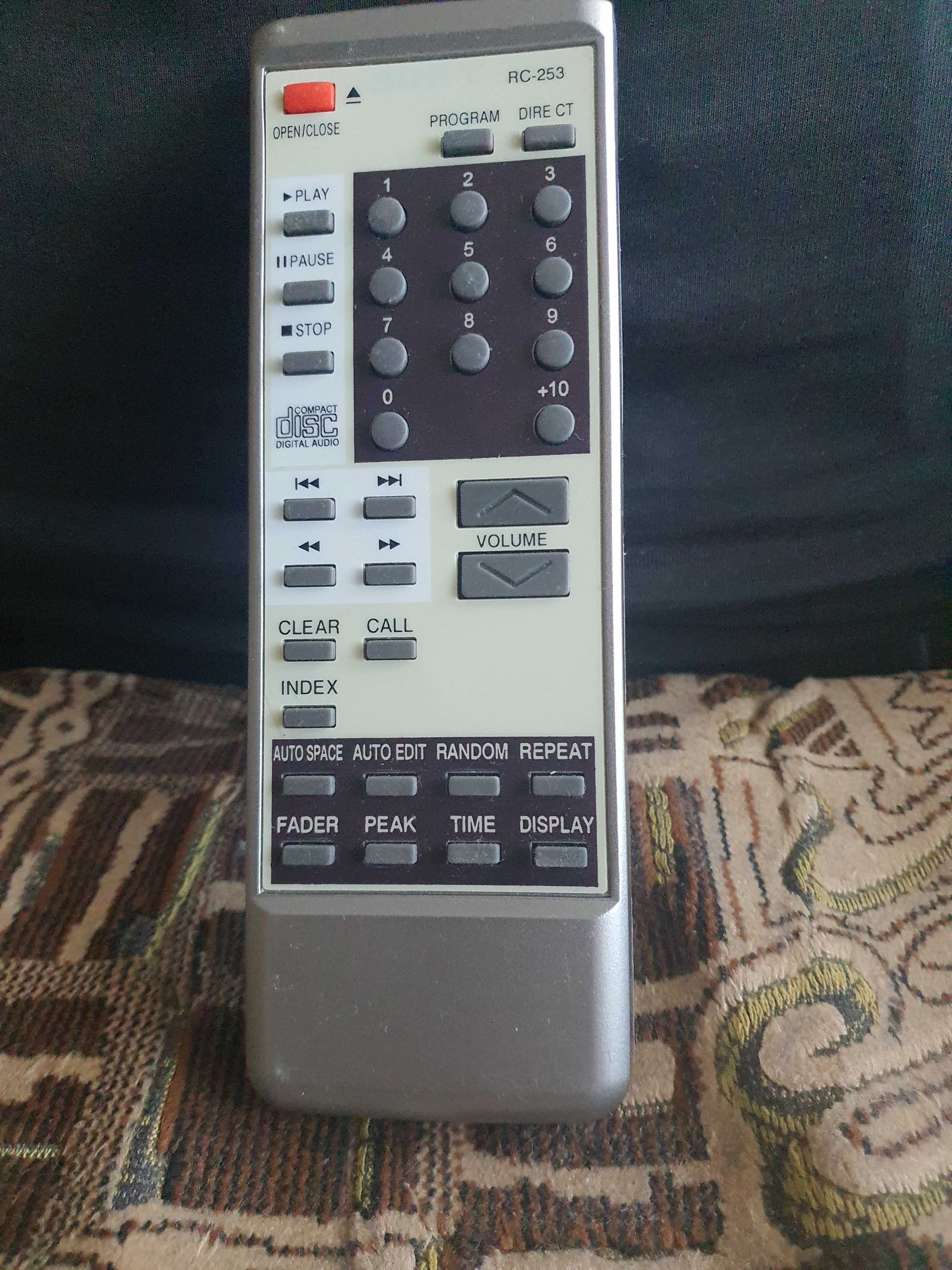 CD /СД/Програвач компакт дисків Denon DCD-1450AR
