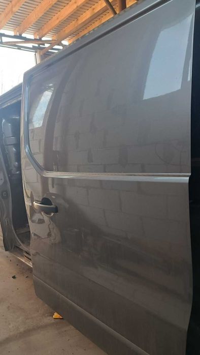 Двері видвижні ліві Opel Vivaro 3/Renault Trafic 3 2016