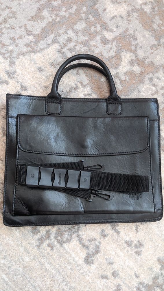 Шкіряний портфель Greca Leather