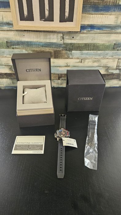 AQUALAND 200M – BJ2167-03E, um dos modelos mais icônicos da linha Prom