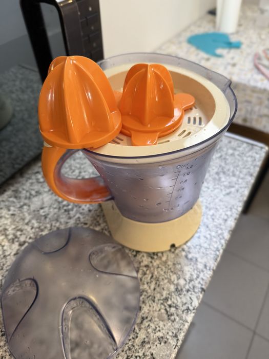 Liquidificador, maquina de sumo, picador