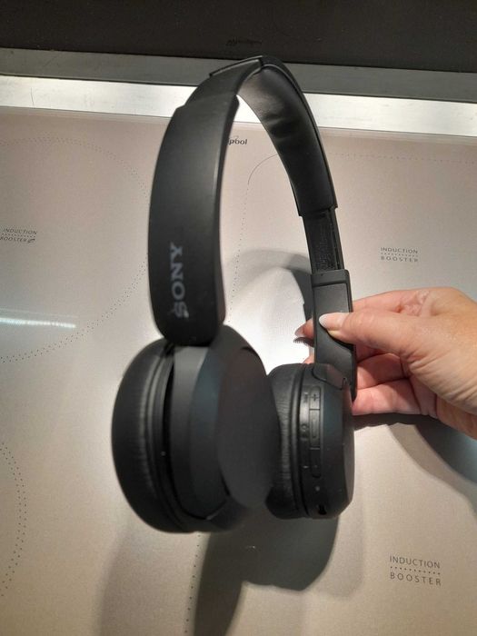 Bezprzewodowe słuchawki nauszne Bloothoth SONY używane WH-CH520