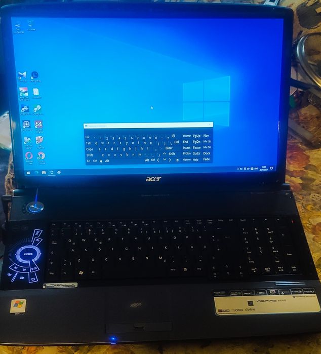 Ноутбук б/у Acer aspire 8930G экран 18.4 дюйма . в хорошем состоянии