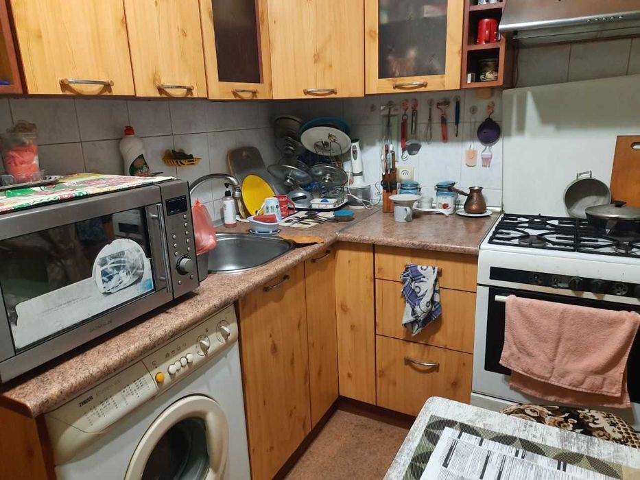 Продам 2к.чешку,косметика,ул.Нескорених 68,1\12,м.Салтовское,606м\р