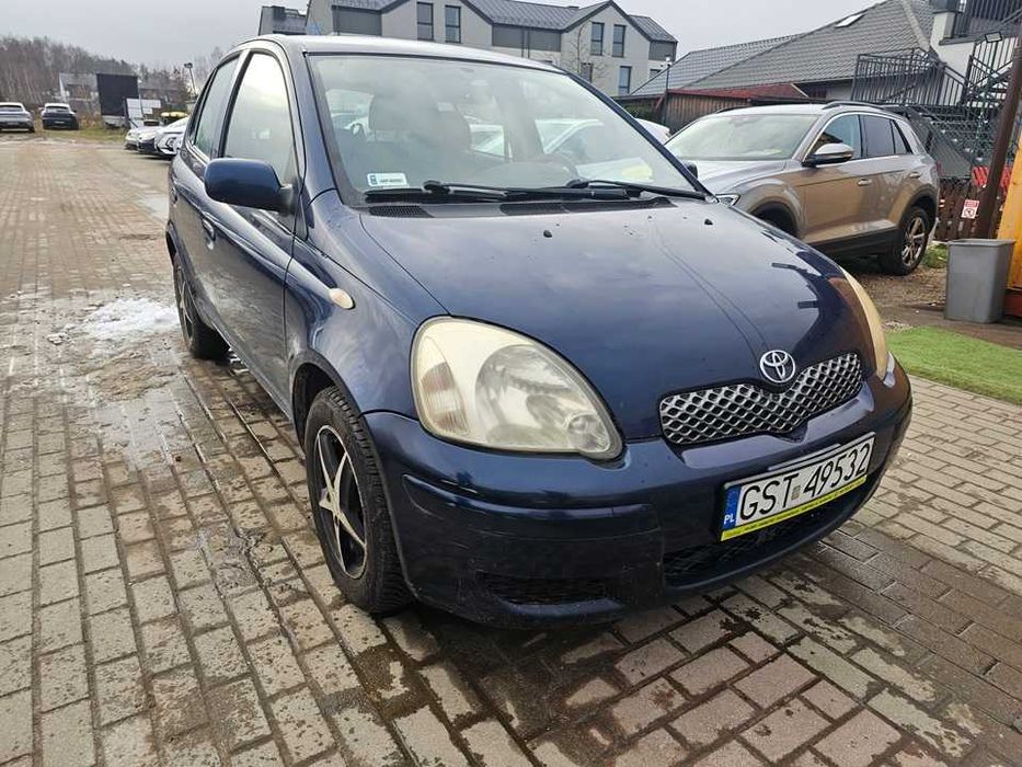 Toyota Yaris 2003r/1.0 benzyna/miejskie auto/5drzwi/okazja/68KM