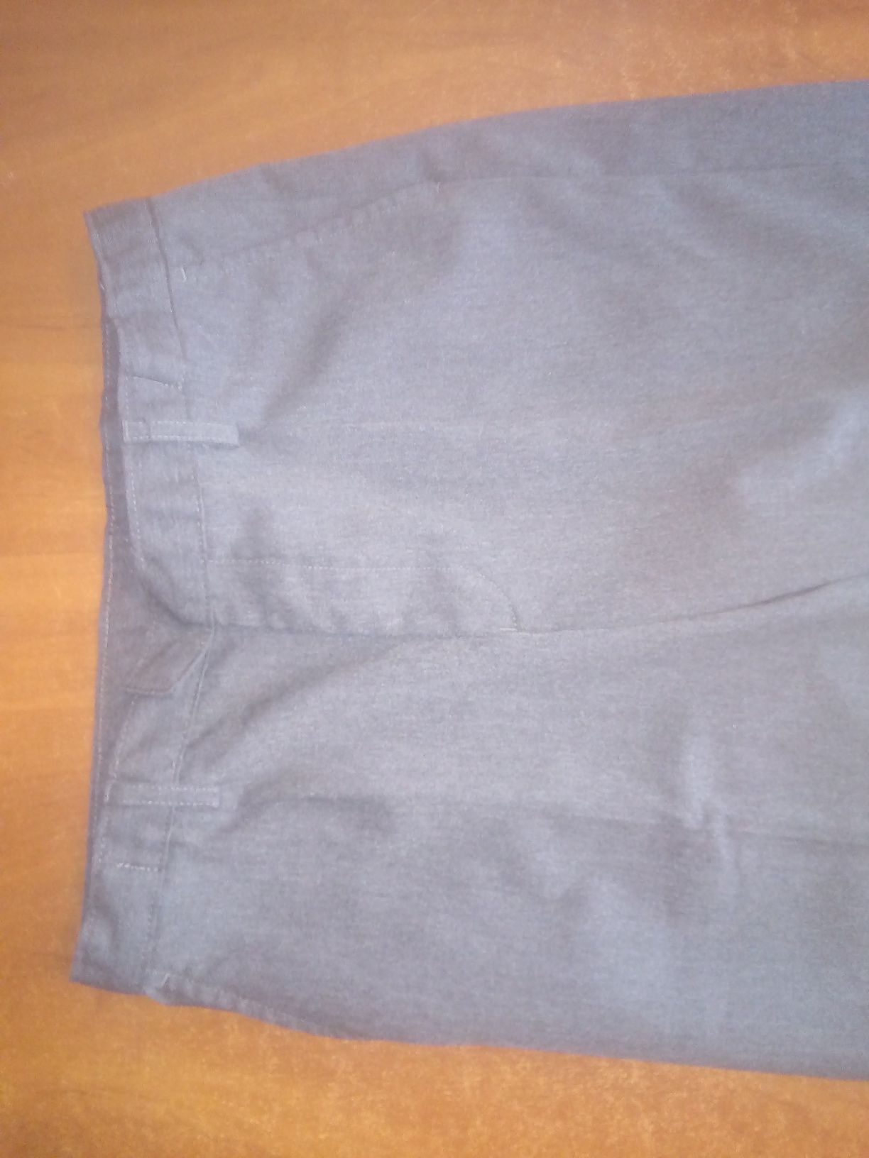 Eleganckie spodnie do garnituru pas. 74 cm