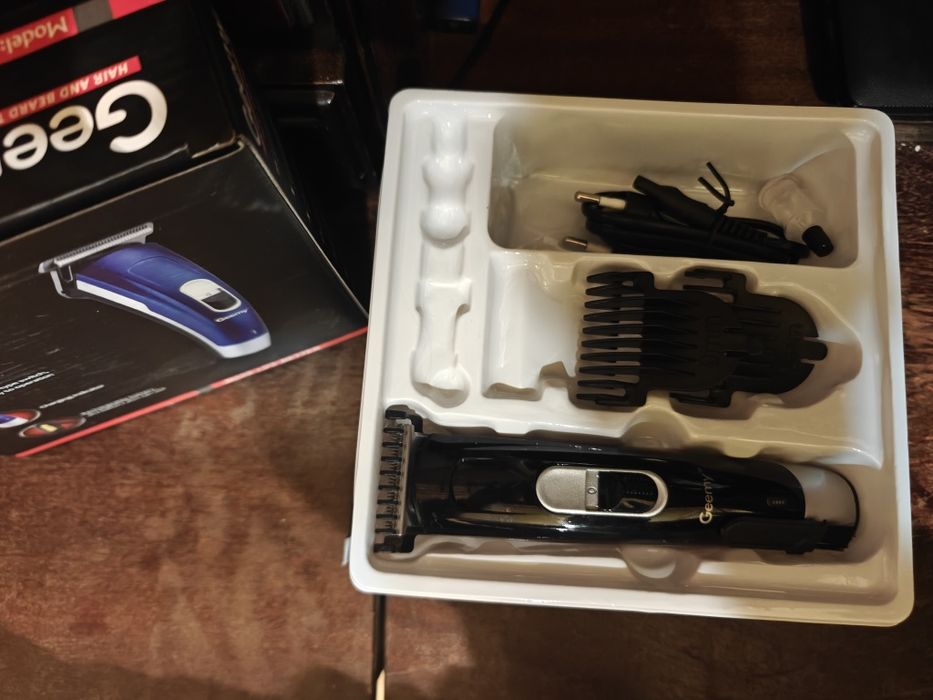 Професійний Тример Geemy GM-6046 (Для Волосся та Бороди) — Бездротовий