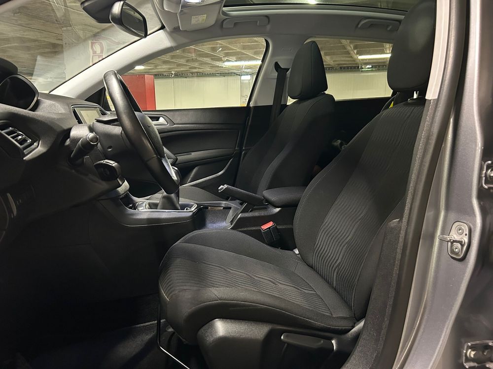 Peugeot 308 1.2 e-THP Active | Livro de Revisoes completo