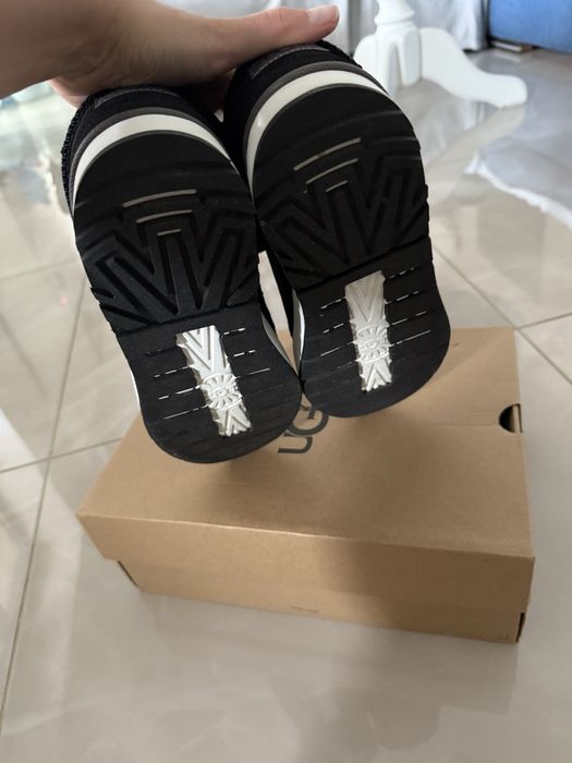 Кросівки  Ugg оригінал