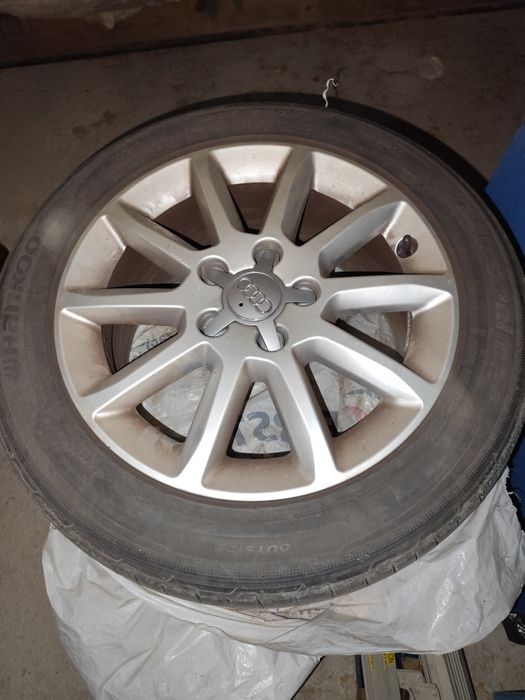 Sprzedam komplet kół letnich – felgi aluminiowe Audi + opony letnie Ha